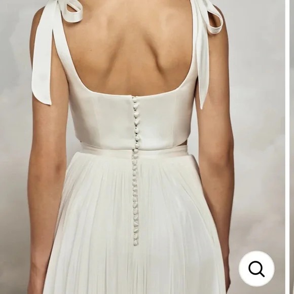 Catherine Deane Anika Skirt. NWT. Size US 0. Color oyster/ivory. Wedding